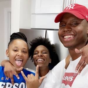 Meet your Posher, Johnathon